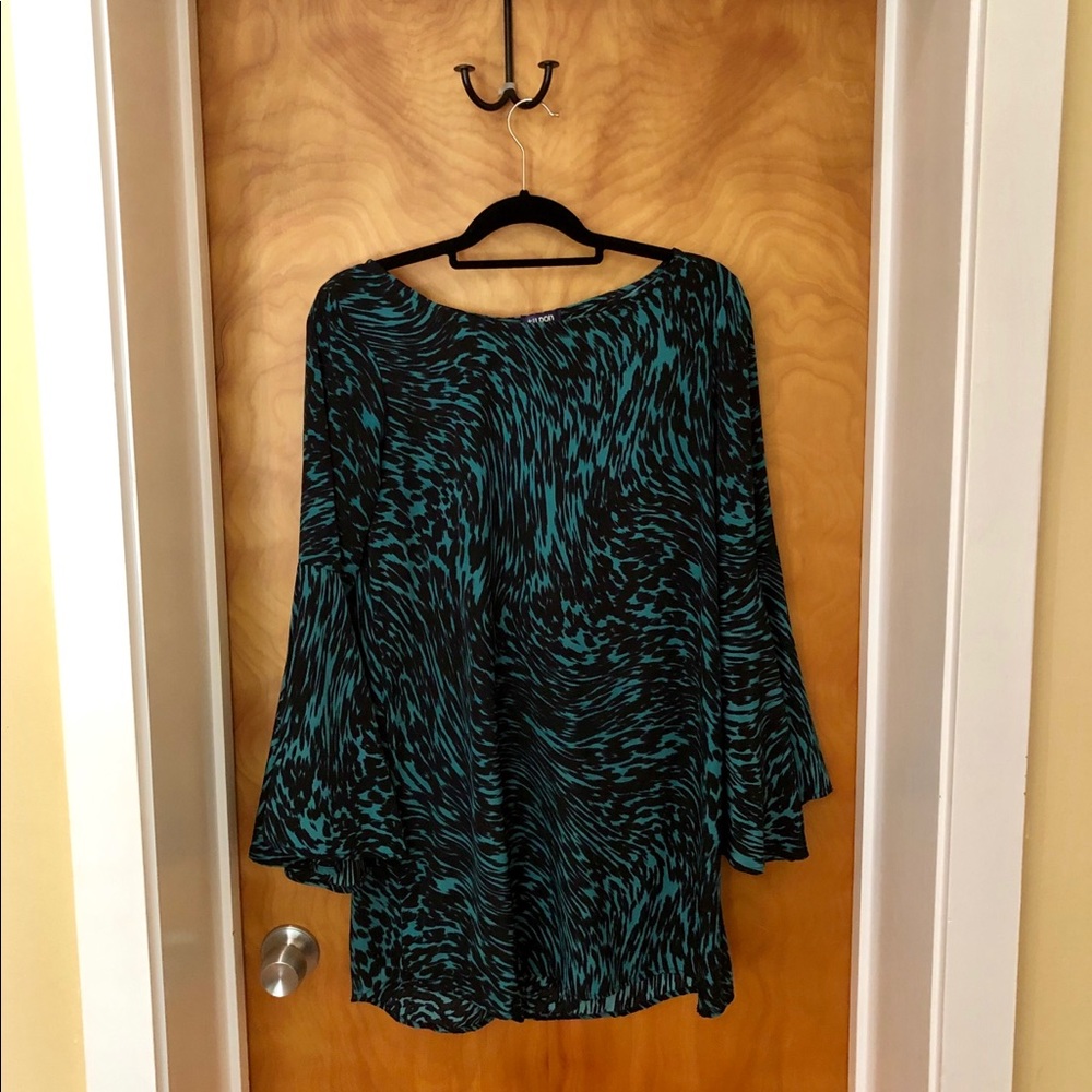 Tildon Bell Sleeve Shift Dress